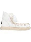 'Eskimo Sneaker'雪靴