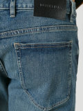 straight-leg jeans 
