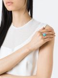 'Stone-edge piercing'戒指