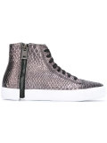 Nentish hi-tops