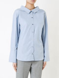 spread collar shirt