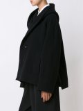 超大款连帽夹克