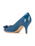 Carla pumps