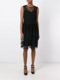 sleeveless lace dress