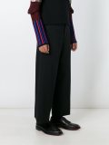 wide-leg trousers 