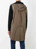 zipped sleeveless coat