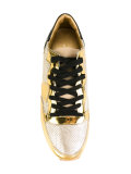 side patch trainers