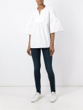 'Bodycon'紧身牛仔裤