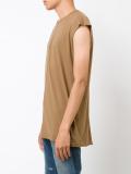 shortsleeved T-shirt