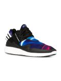 'Retro Boost'运动鞋