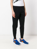 jogging trousers