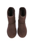 'Classic' boots
