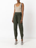 contrast trim knitted vest