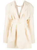 V-back pleated blazer