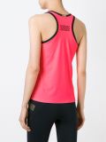 'Racerback'运动坦克背心