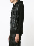 kangaroo pockets hoodie