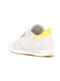 lateral patch sneakers