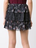 ruffled skirt 
