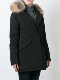 'Arctic Luxury'派克大衣