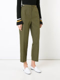 high-waisted pants 