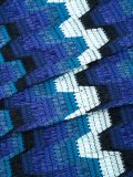 zig-zag pattern scarf