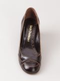 mid-heel pumps