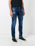 Slim distressed jeans