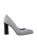 heeled pumps
