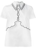 pointy collar T-shirt