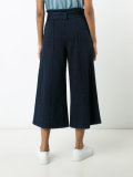 wide-legged cropped trousers