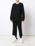 round neck sweatshirt