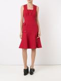 sleeveless fitted dress