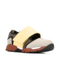 front strap sneakers