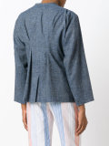 collarless buttoned jacket
