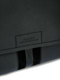 classic messenger bag 