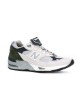 side logo trainers