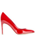 Madame pumps