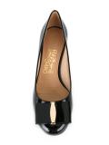 Elinda pumps 