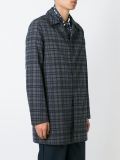 格纹外套
