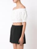 off-shoulders cropped blouse