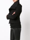wide collar fitted jacket