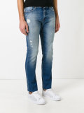 slim-fit jeans 