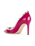 Valentino Garavani Rockstud pumps