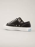 'Chuck Taylor'系带运动鞋