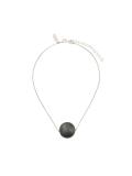 big central pearl necklace