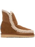 'Eskimo' boots