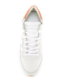lateral patch sneakers