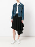 asymmetric side skirt