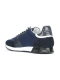 lace up trainers 
