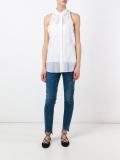 sleeveless shirt 